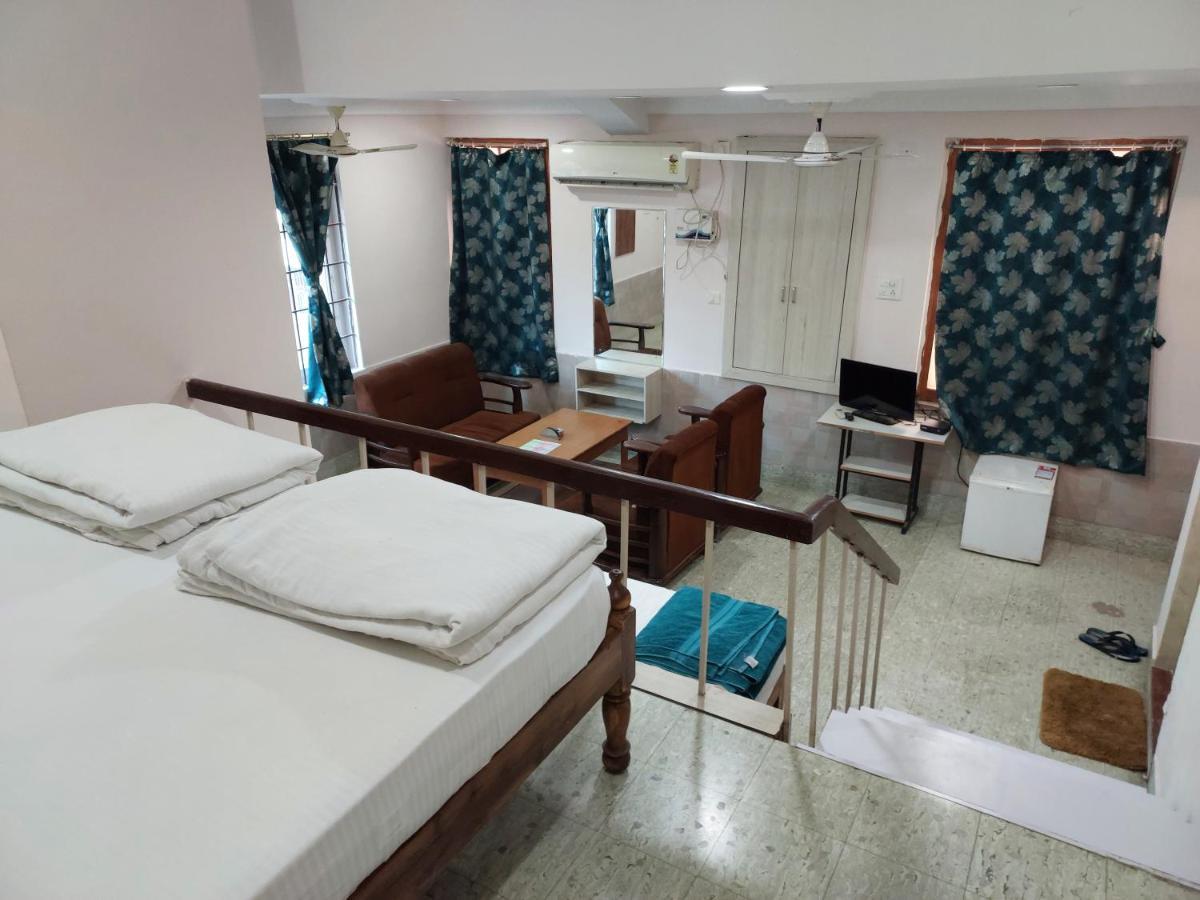Radhika Resort 布巴内什瓦尔 外观 照片