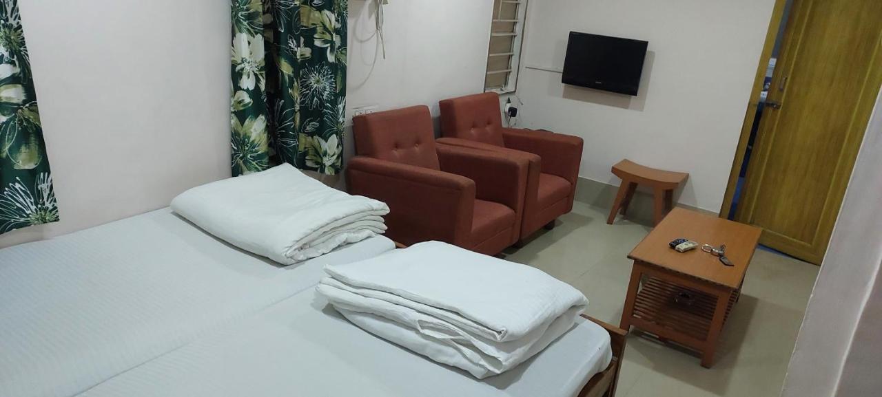 Radhika Resort 布巴内什瓦尔 外观 照片