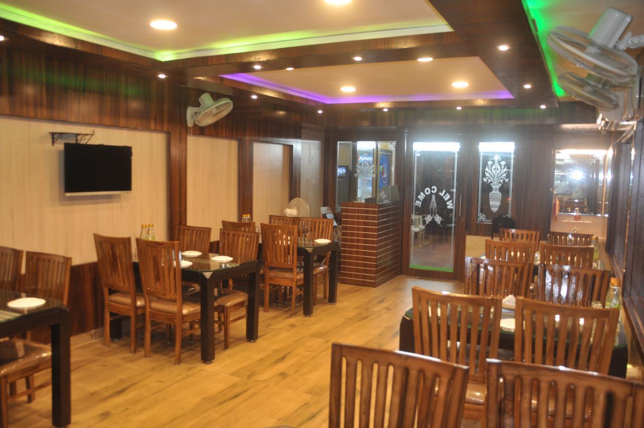 Radhika Resort 布巴内什瓦尔 外观 照片